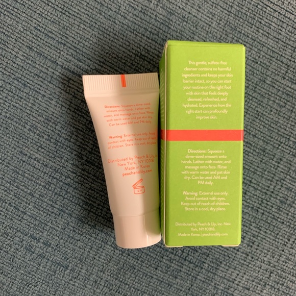 $4🌻 Peach & Lily Power Calm Hydrating Gel Cleanser - Picture 2 of 2